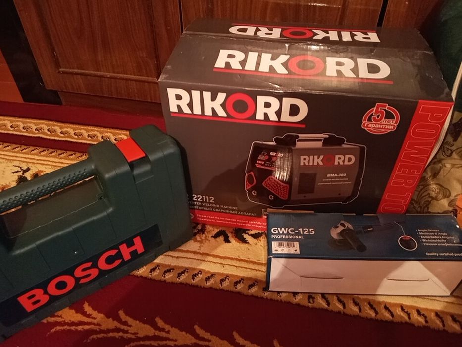 Продою набор инструментов перфоратор сварочный опрат и балгарку