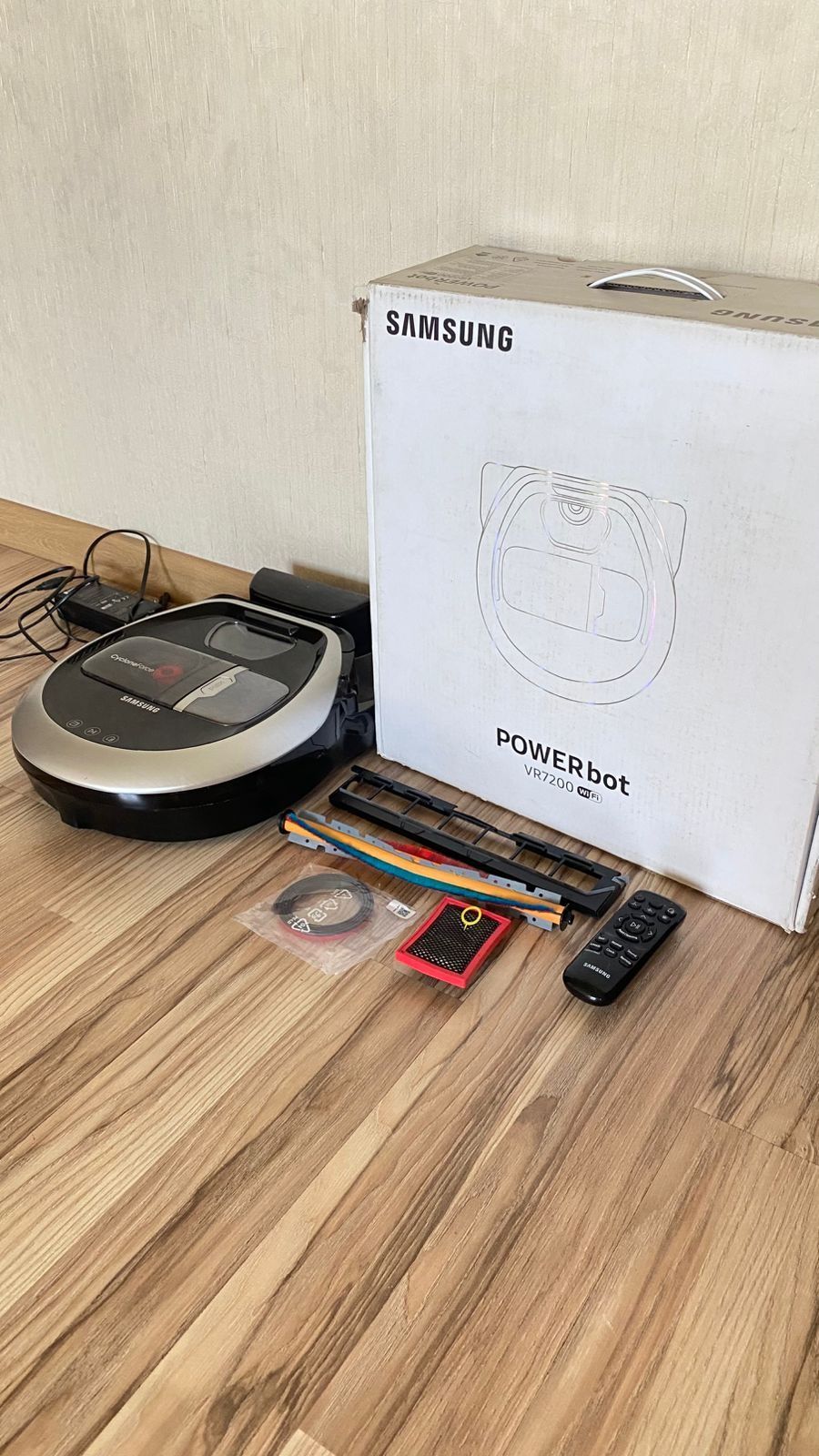 Робот-пылесос Samsung VR7200