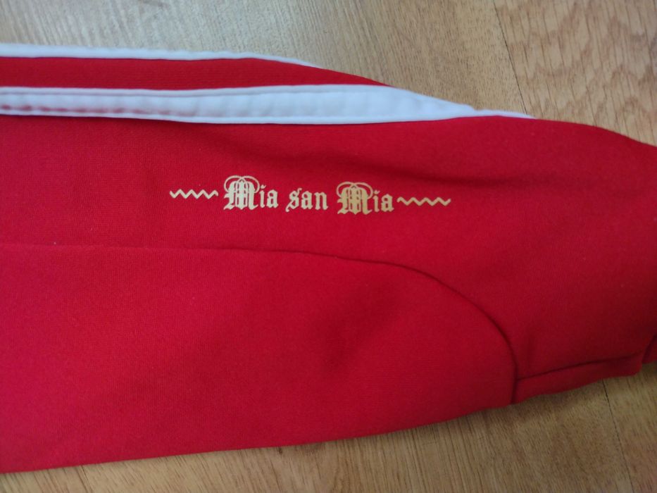 Bayern Munchen / Adidas - футболен анцуг на Байерн Мюнхен