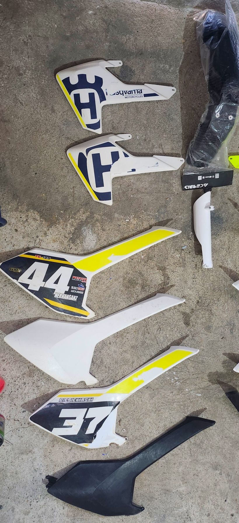 Пластмаси Husqvarna FC TC FE TE 2016-2018