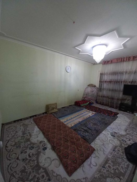 Sergile 5. 3 metro bekatiga 2 minutli yo'l  uy sotiladi 2 xonali 60 kv