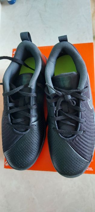 Нови оригинални дамски маратонки Nike