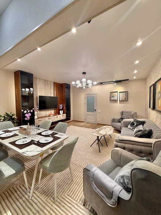 Сдаётся шикарная квартира в Мирабадском районе 3/2/9 391*