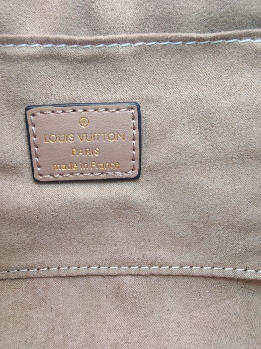 Geantă Louis Vuitton OnTheGo PM