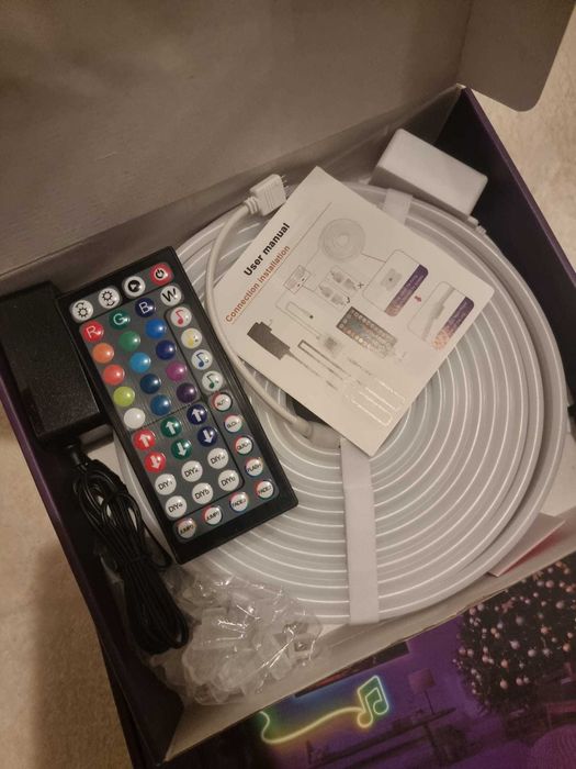 Banda led AILBTON de 6,10,15 ,30m, control cu ​​aplicație/telecomandă