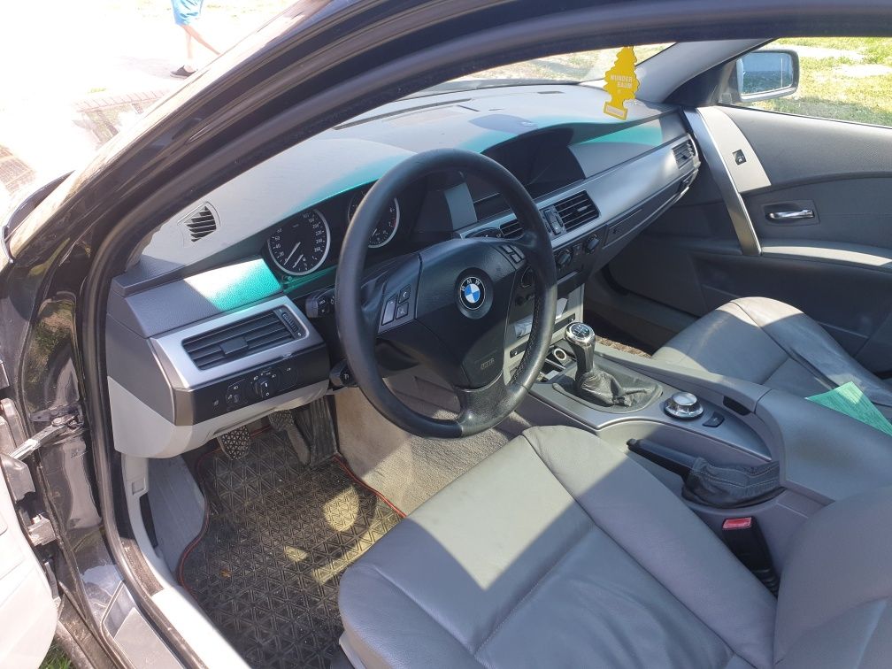 Dezmembrez bmw e60 2.2 benzină volan stânga an 2005