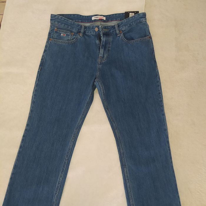 Нови мъжки дънки Tommy Jeans 32/30 с лека забележка