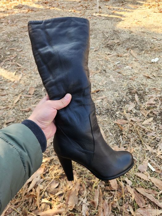 Кожаные сапоги с мехом