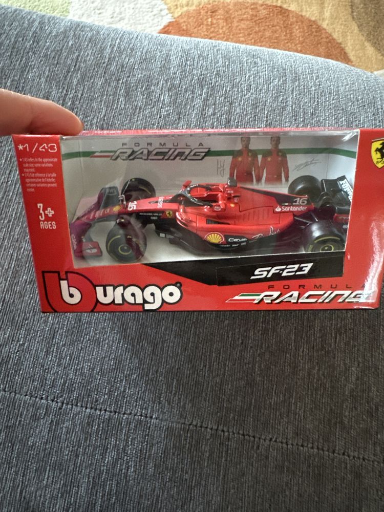 Болид F1 SF- 23 мащаб 1/43