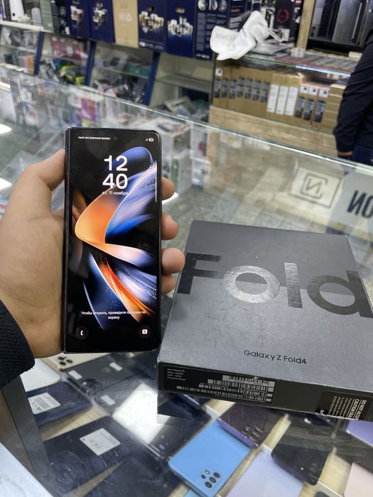 Galaxy Z Fold4 12/256 black