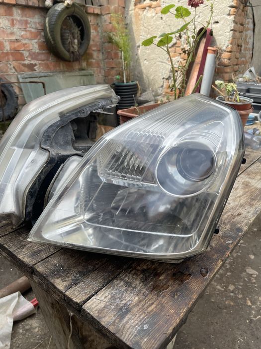 Faruri Renault vel satis 3.0