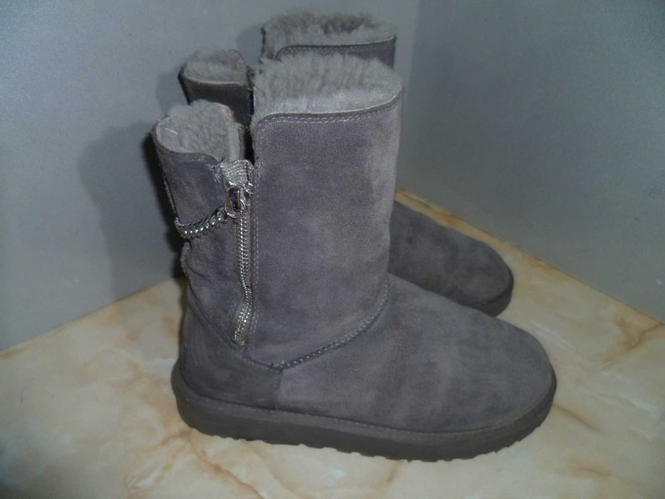 UGG оригинални ботуши №40
