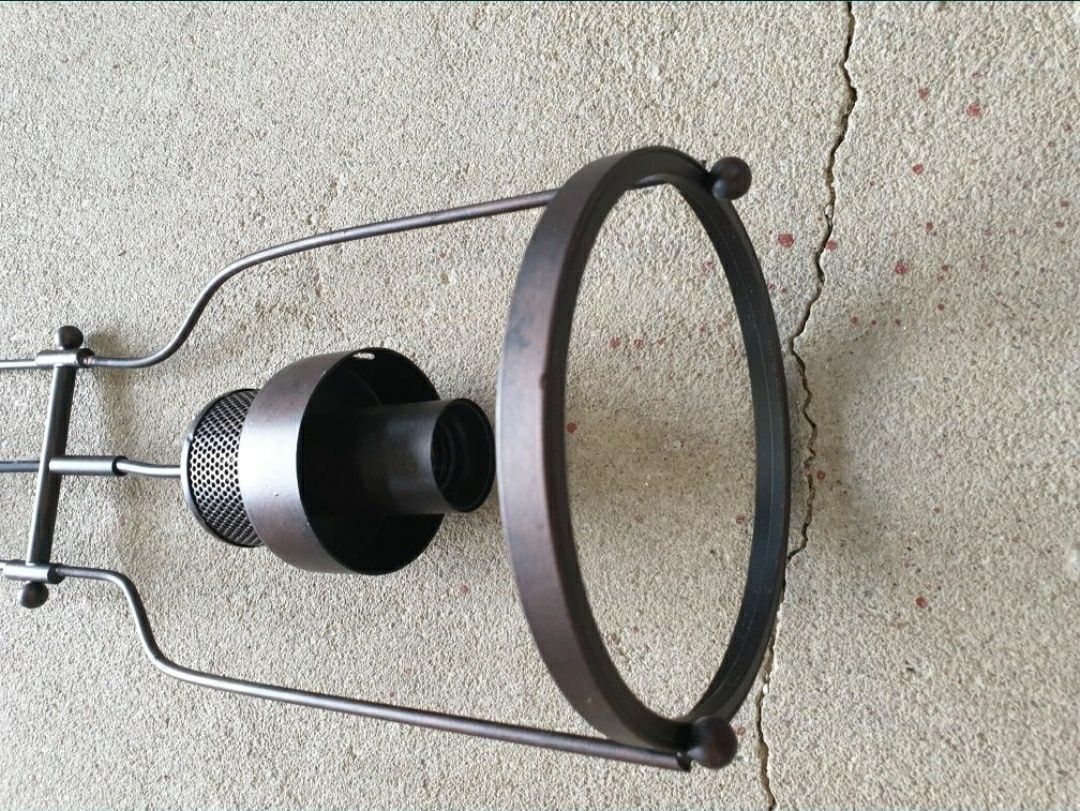 Candelabru /pendul metalic