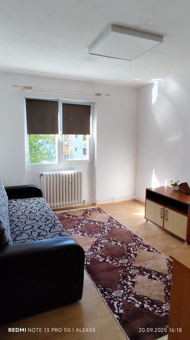 Vând Apartament Cu 3 camere in Hunedoara