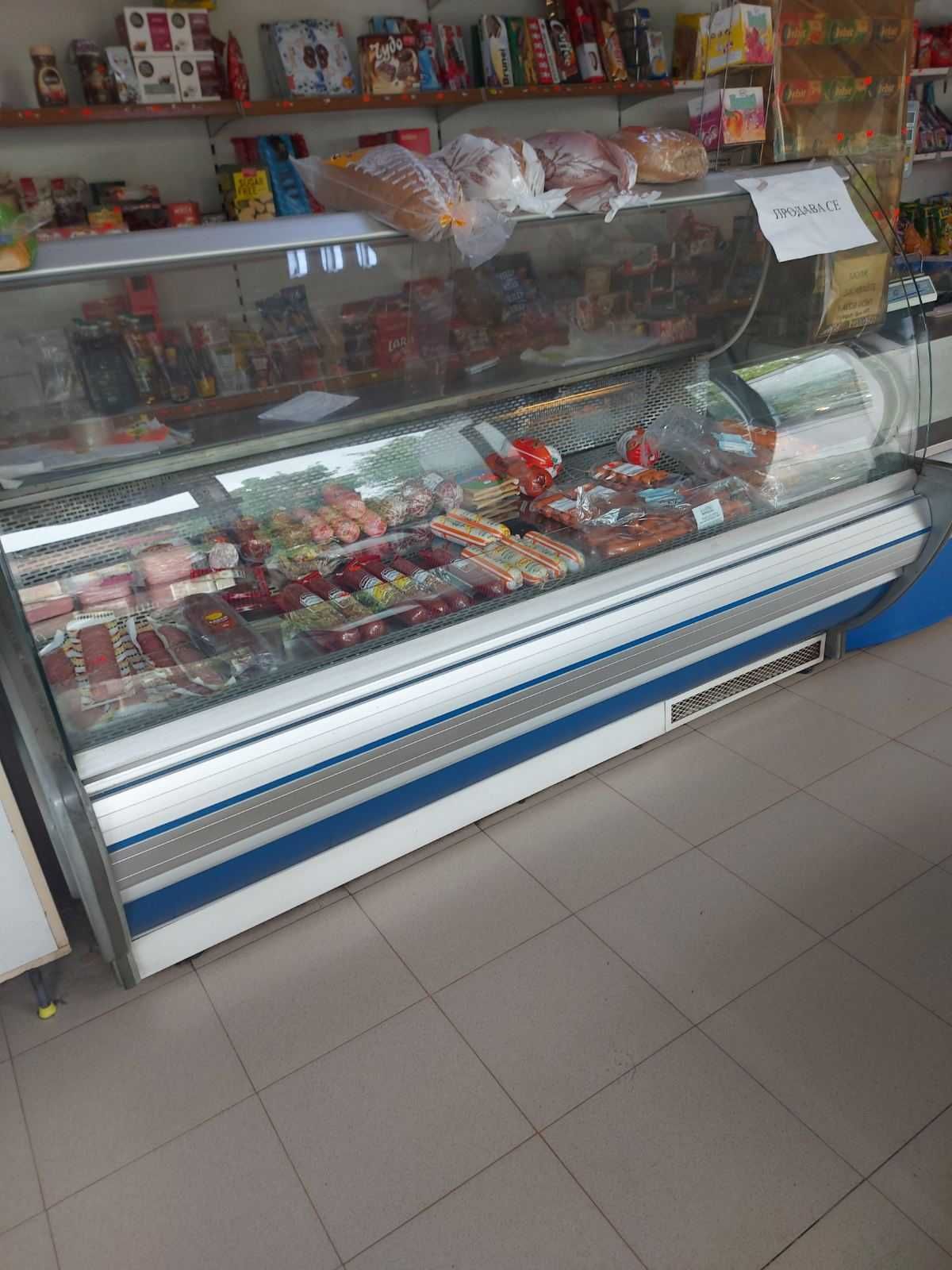 Продавам витрини различни размери и цени в добро състояние