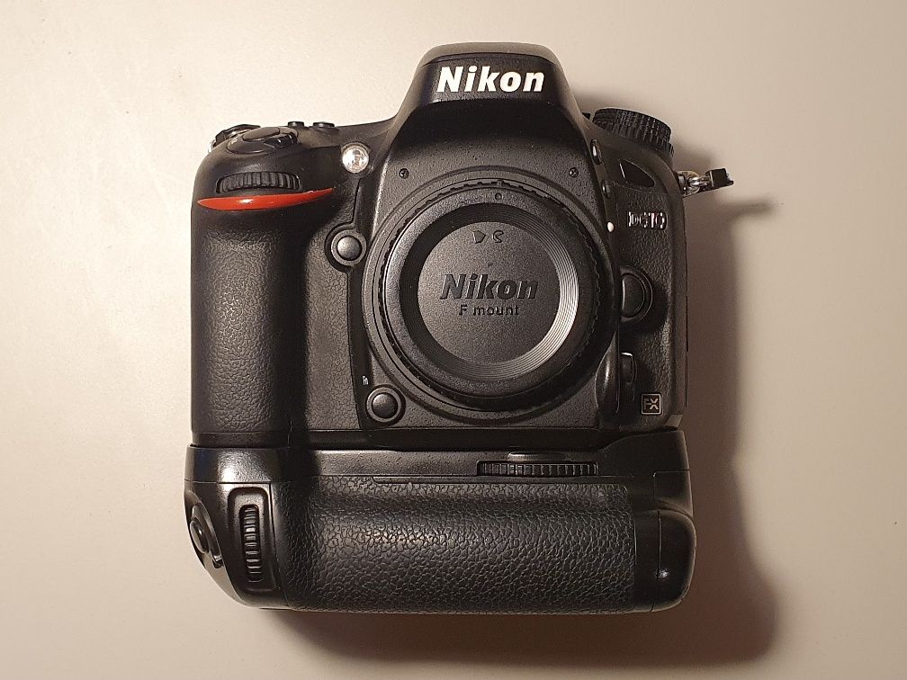 Nikon D610 + Sigma 24-70mm f2.8 + Grip MB-D14