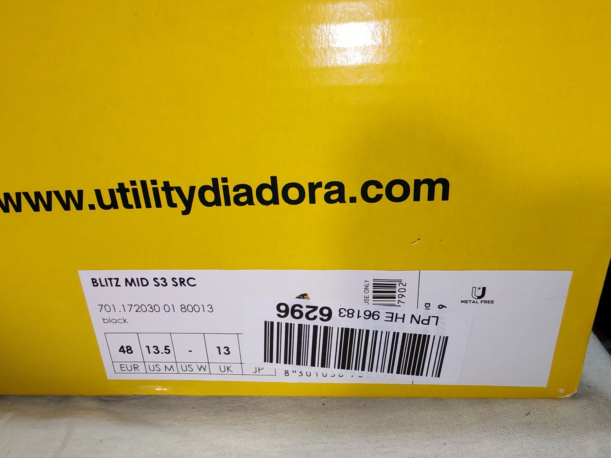 Здрави и удобни мъжки работни боти DIADORA №48
