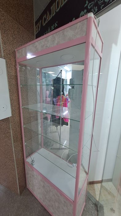 Стеллаж стеклянный