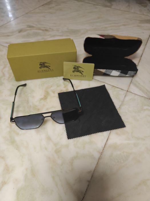 Ochelari de soare stil elegant, cu detalii cadrilate