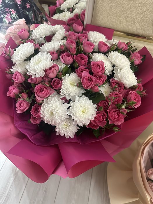 цветы свежие,красивый букет