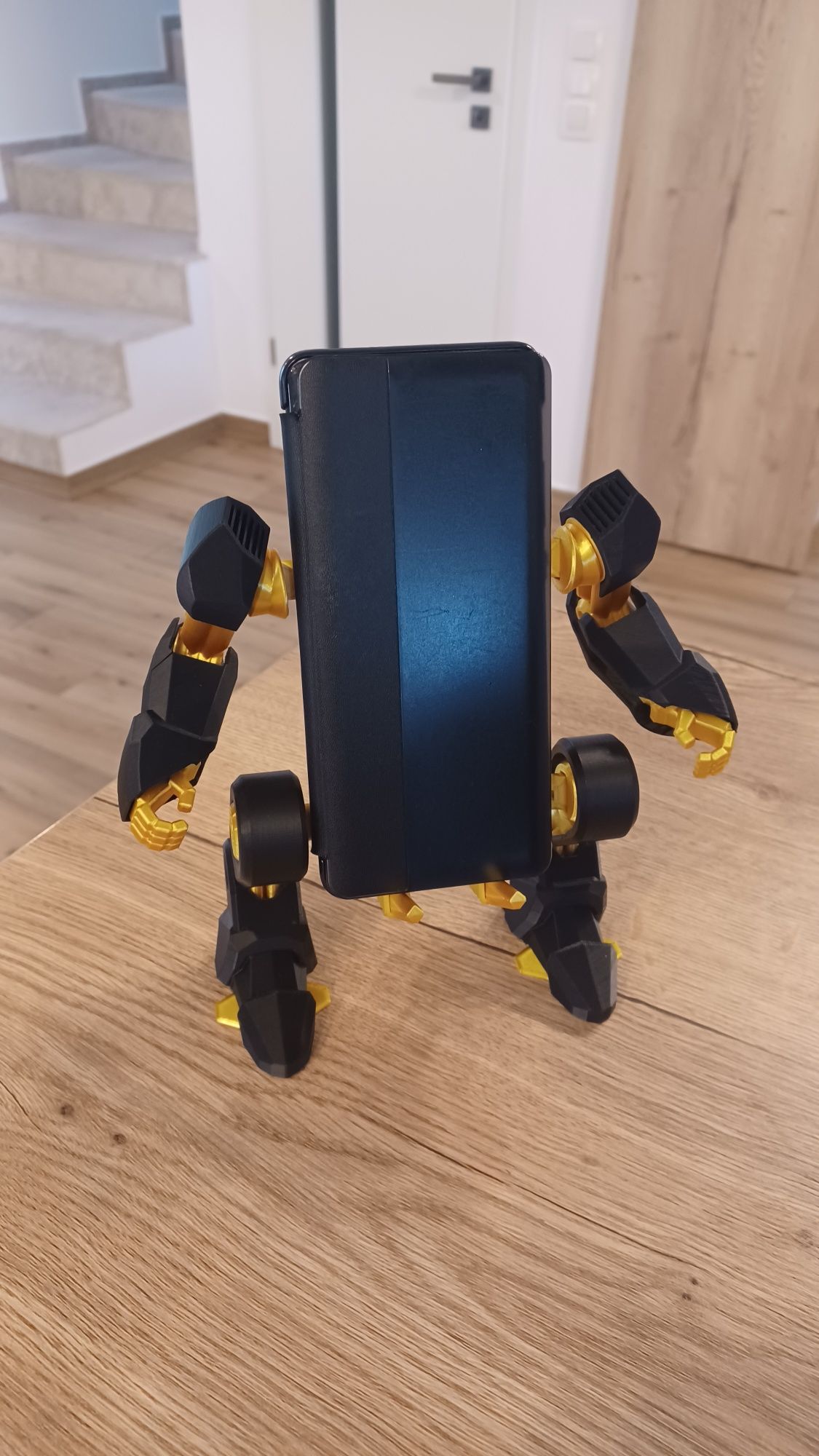 Vand suport telefon birou Robot printat 3D diverse culori