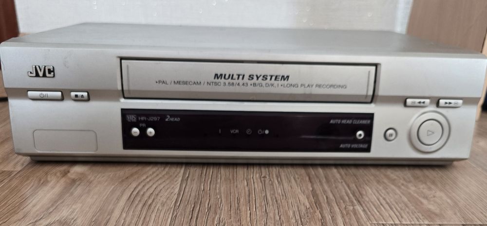 Продам DVD плеер, на запчасти