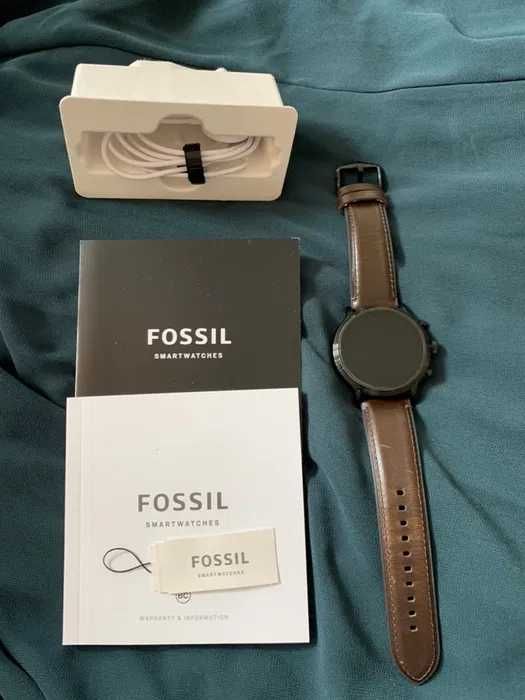 Смарт часовник Fossil Carlyle Gen 5 Android