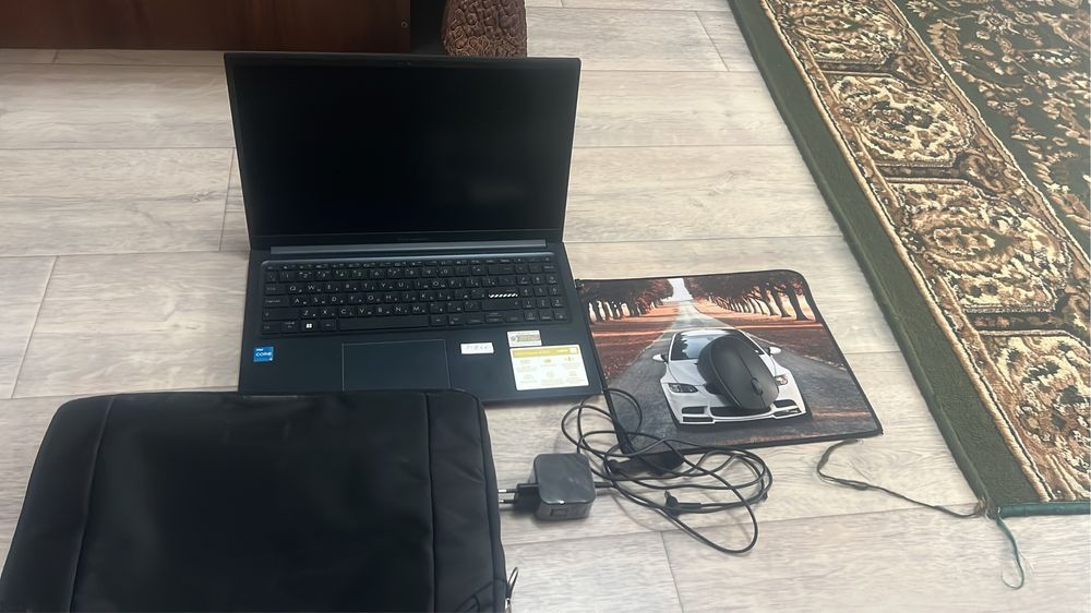 ноутбук сатылады срочно новый