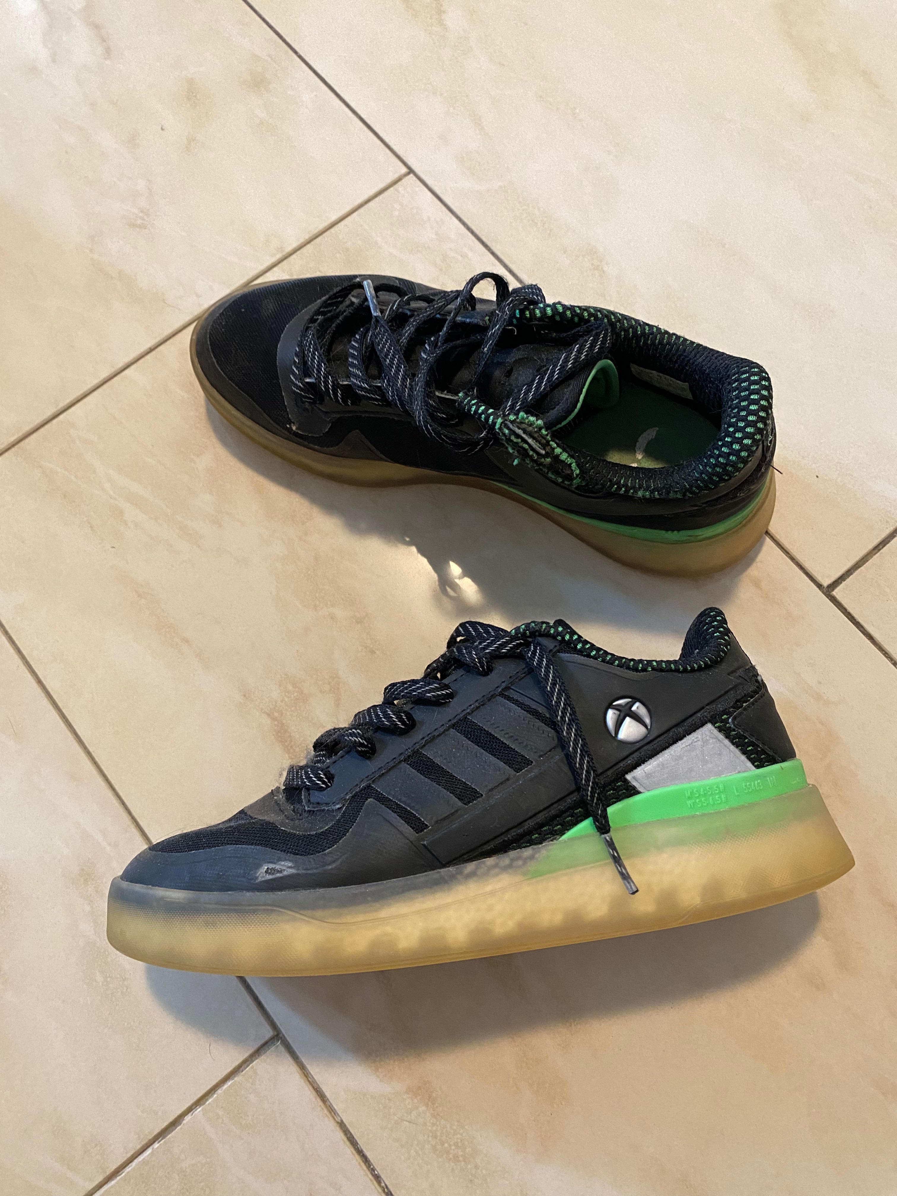 Обувки adidas 38 (23,5см)