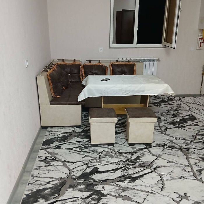 Praspekt Turon Bank oldida 75 kv dom uzoq mudatli ijaraga