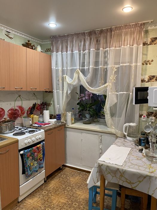 Продам 2-х комнатную Катаева 67, 3 подъезд, 3 этаж. Катаева 67 тёплую