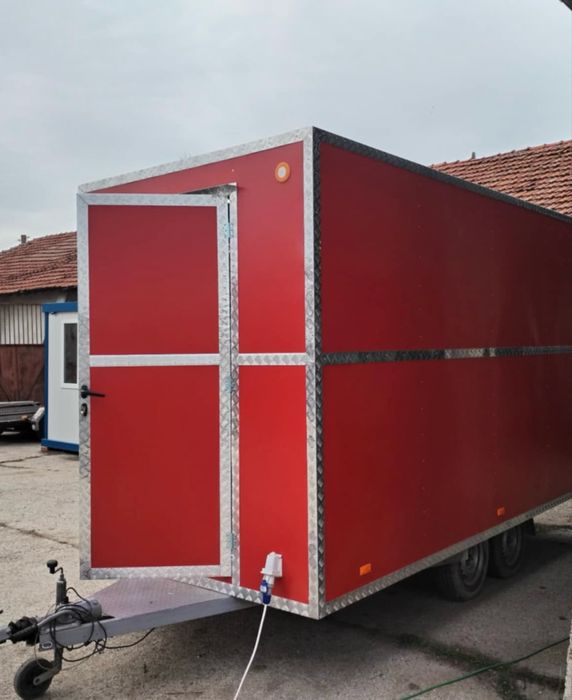 Изрботвам Каравани и търговски фургони за бързо хранене