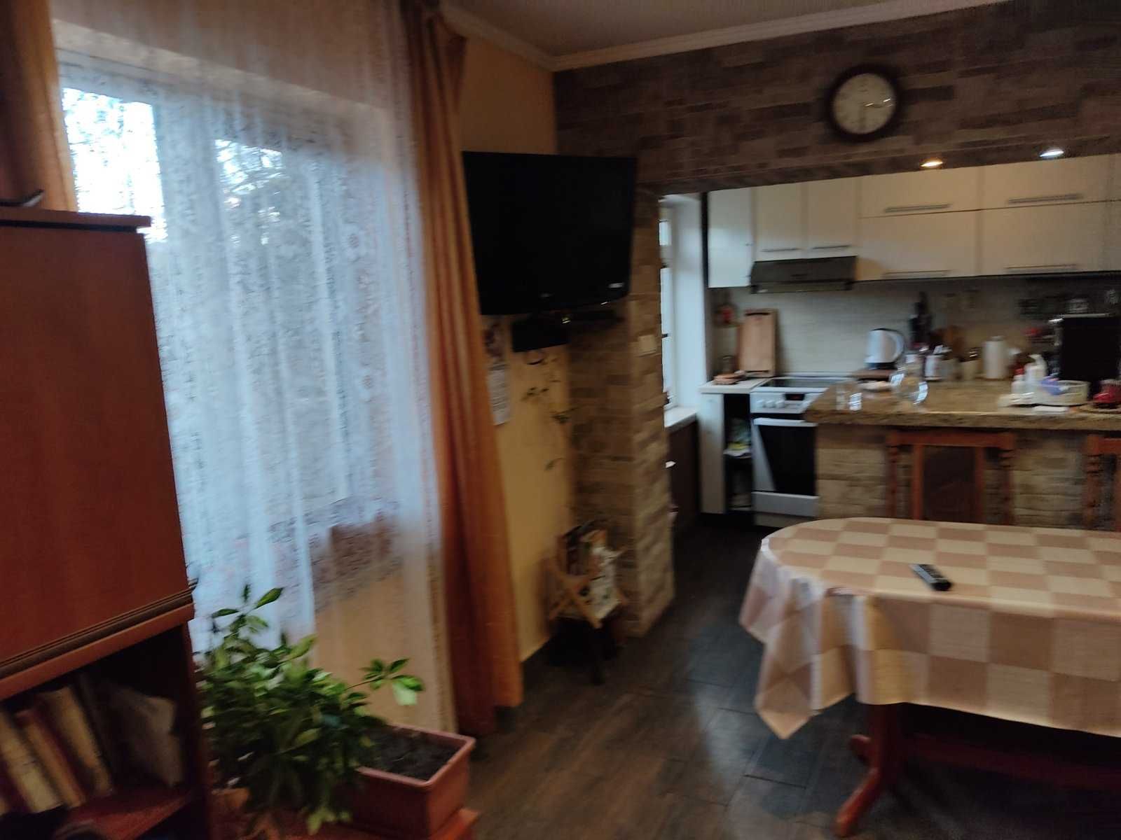 Реновирана къща в Кардам