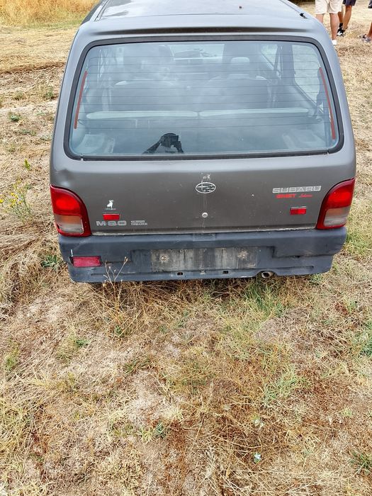 Продав се Subaru M 80 1.0 бензин на части