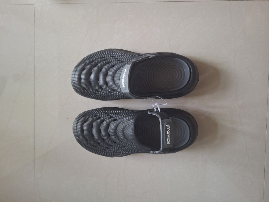 Papuci tip crocs mas. 42,5