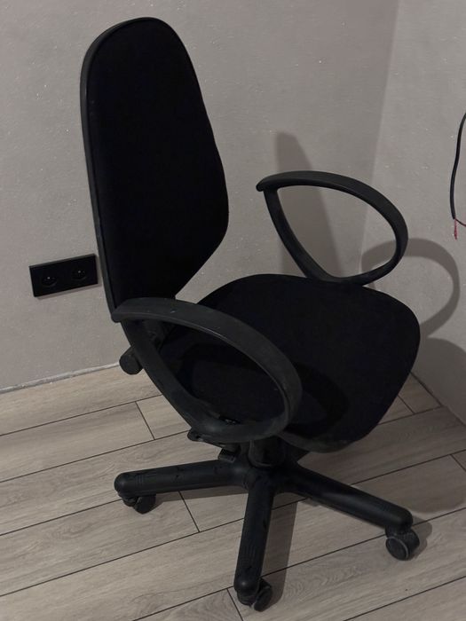 Офисный стул компьютерный kreslo Ofisniy