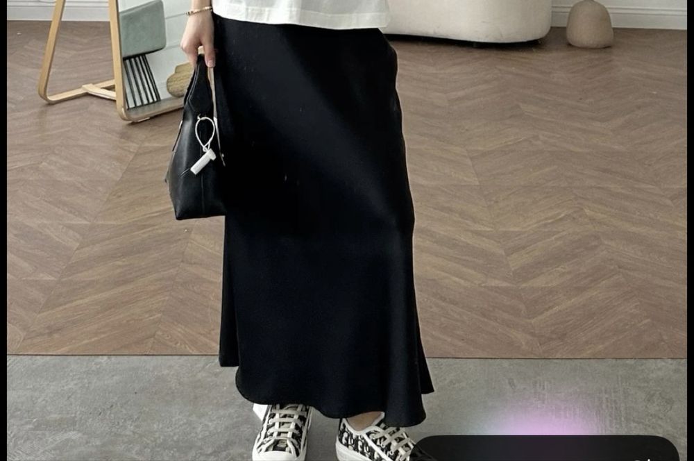 продам атласную юбку