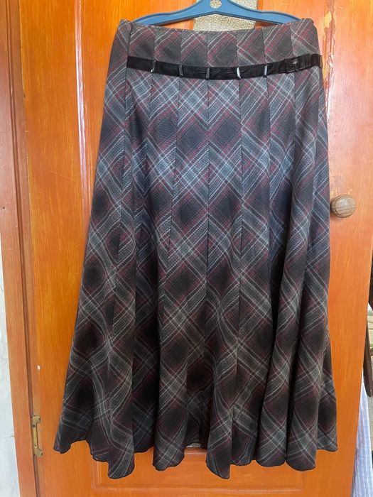 Длинные юбки.очень нарядные ,в отличном состояние,носила мало так ка