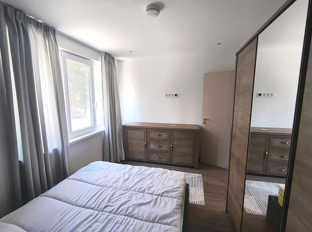 Продава се Тристаен апартамент в Стара Загора, Ремиза - 100 кв.м за 1480 €/кв.м - Снимка #18