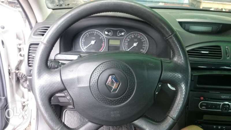 На части Renault Laguna 2.0 dCi 2006г