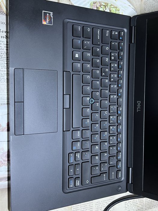 Laptop ryzen 5 14 inch