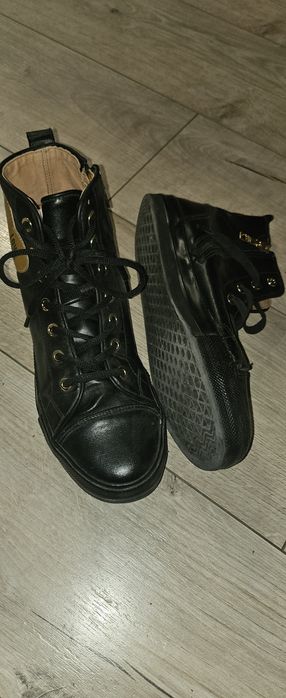 Love Moschino  сникърси