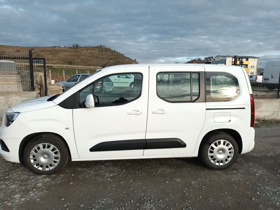 Vând Opel Combo Life