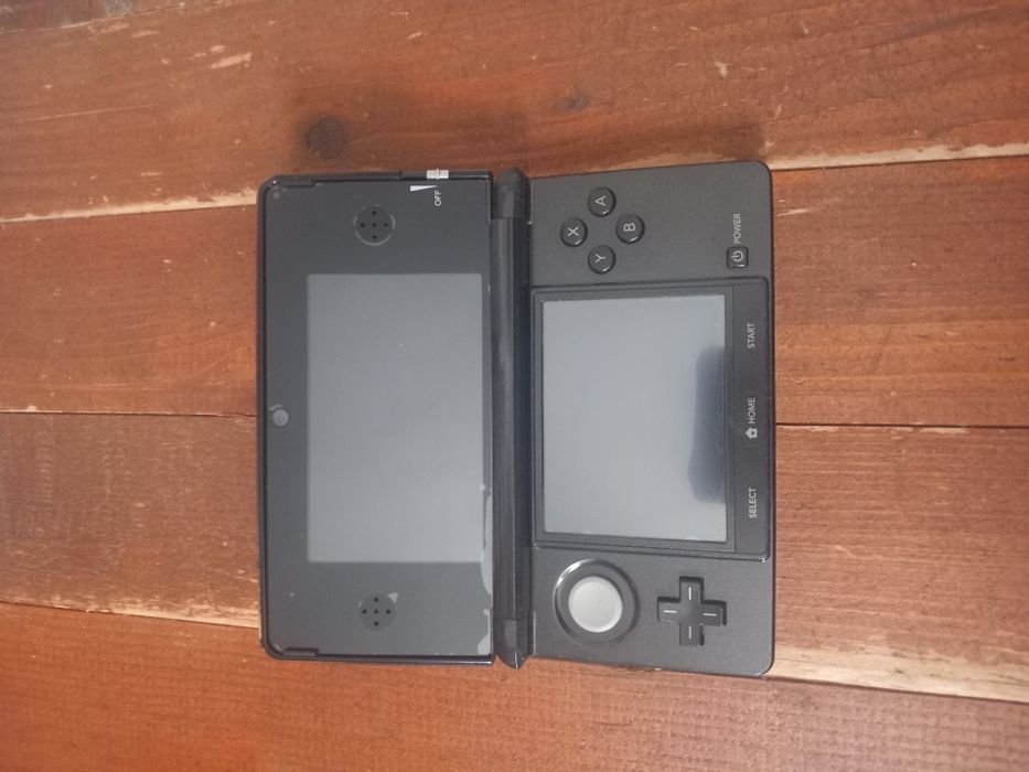 Nintendo 3DS конзола