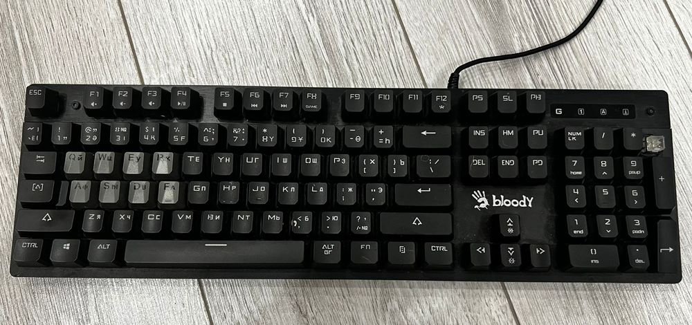 Продам клаву bloody b500n