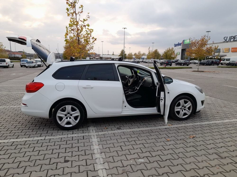 Opel Astra J Sports Tourer 1.7 110cp 2014