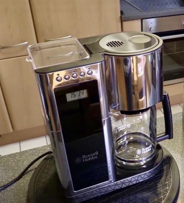 Кафемашина Russell Hobbs Elegance, LCD дисплей