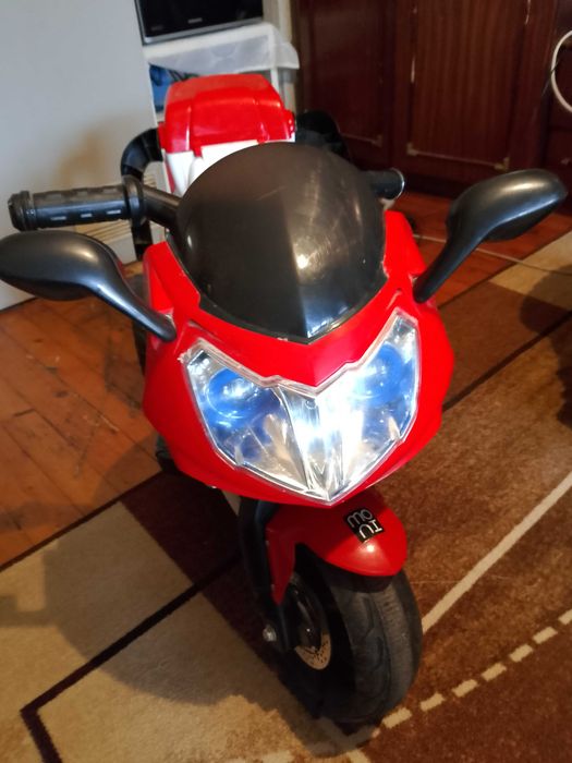 Електрически мотор на ток