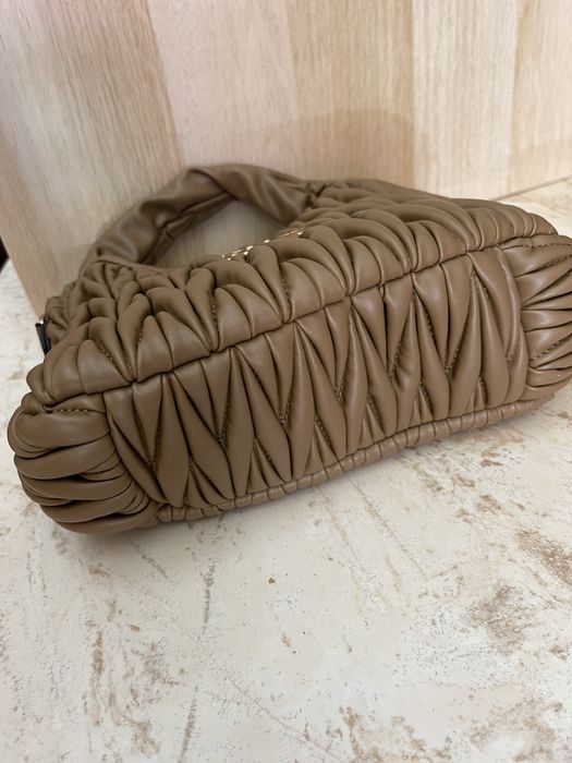 Miu Miu Wander чанта