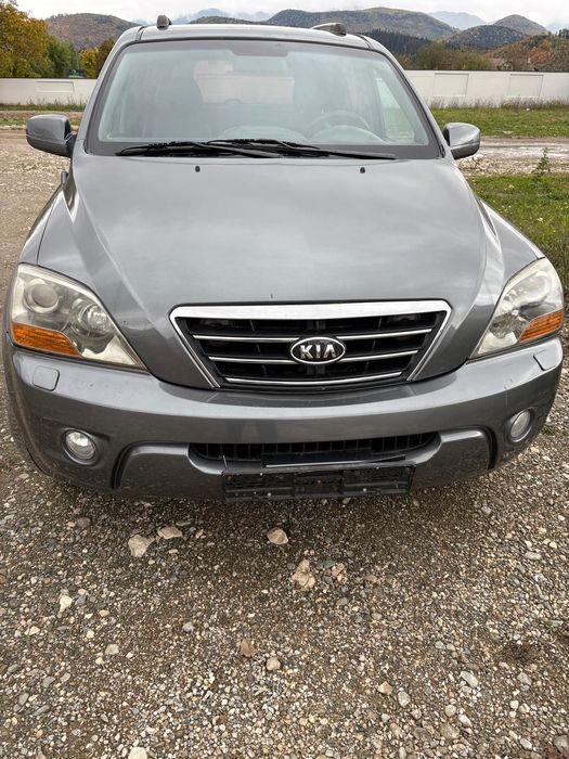Vând KIA SORENTO pentru piese de schimb